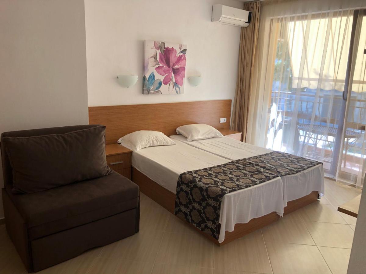 Hotel Time Out à Sozopol Extérieur photo
