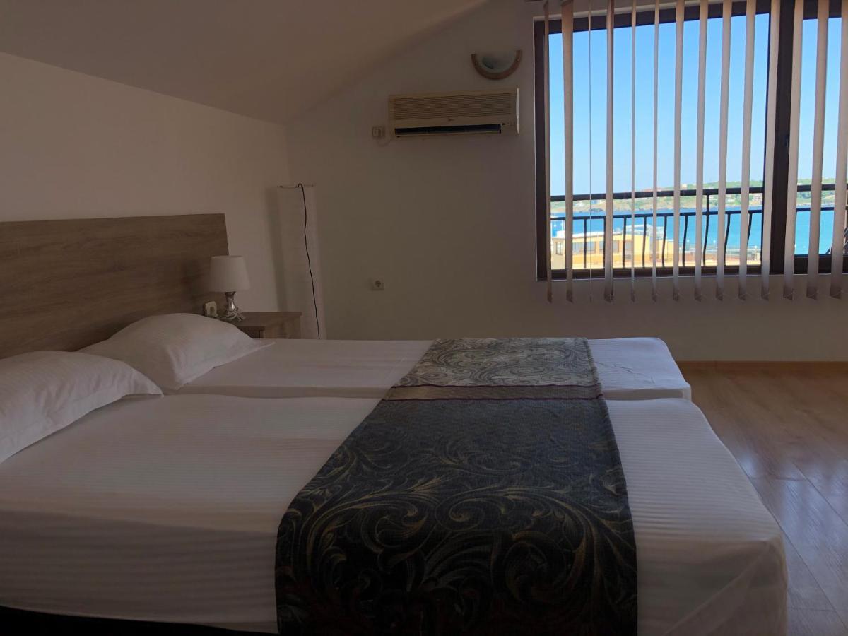 Hotel Time Out à Sozopol Extérieur photo