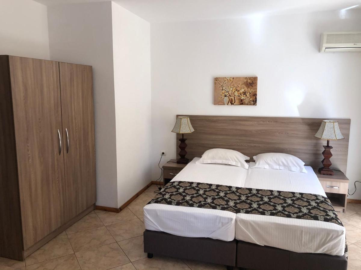 Hotel Time Out à Sozopol Extérieur photo